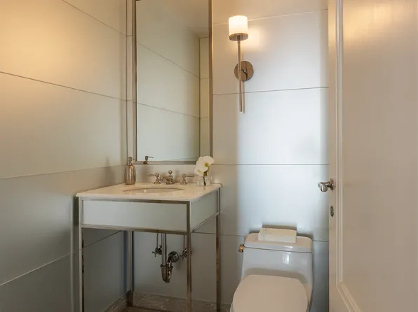 40 East 66th Street 9A image 13 of 13