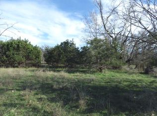 68 Sherman Ln N, Leakey, TX 78873