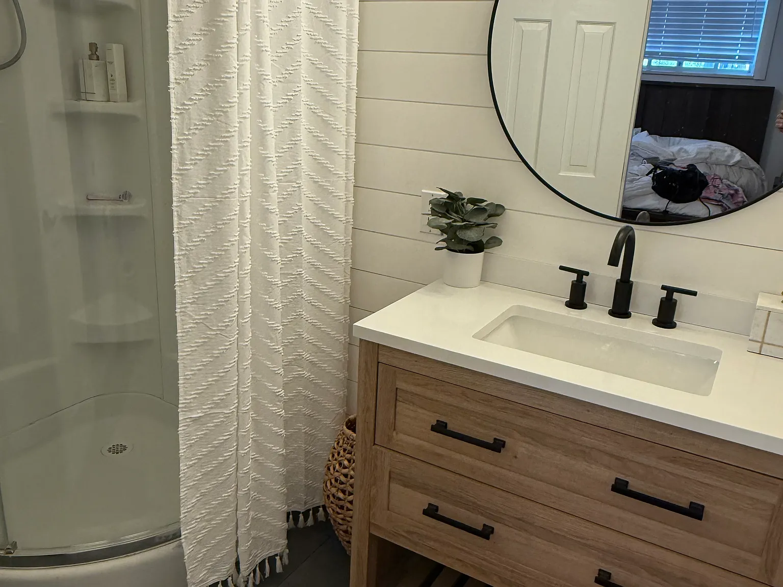 2 bed, 837 sqft, $2,400 — Photo 4