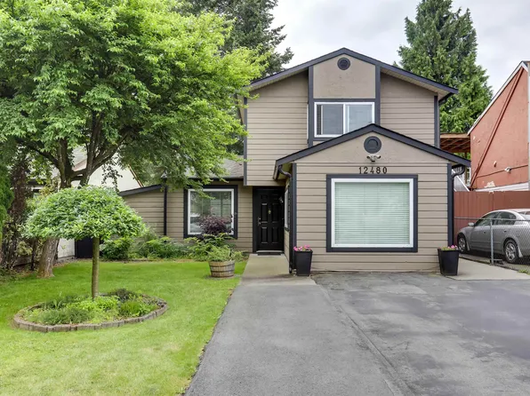 12480 78th Ave, Surrey, BC V3W 8K1
