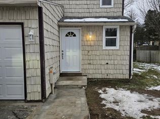8087 Weblank Way, Clay, NY 13041