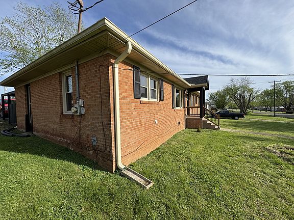 3rd image of 129 Terry Ave