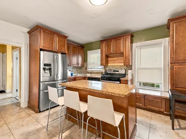 8-10 Dane St, Everett, MA 02149