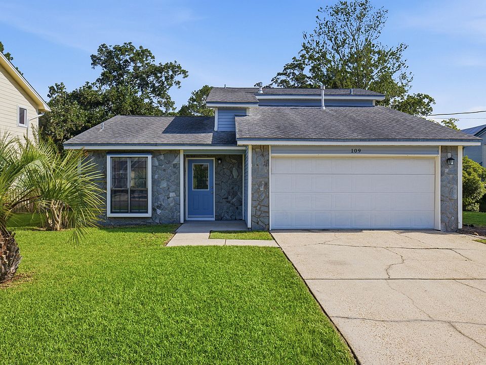1st image of 109 Crystal Lake Ln