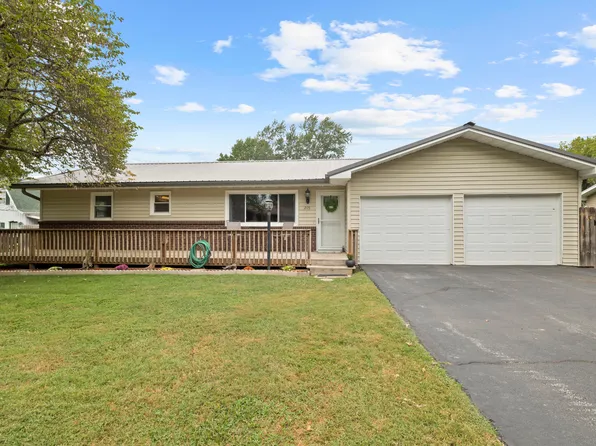 205 S Pinecrest Avenue, Strafford, MO 65757