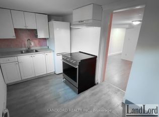 2469 Queen St E #5, Toronto, ON