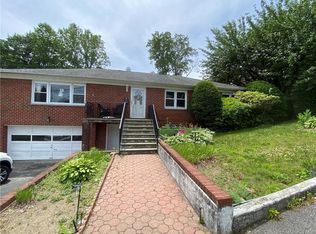 36 Rushby Way, Yonkers, NY 10701