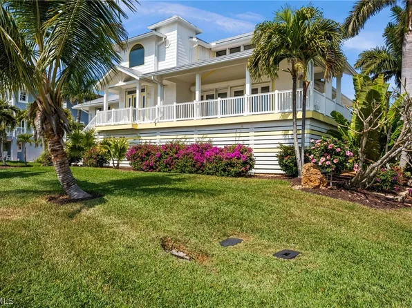 2193 Macadamia St, Saint James City, FL 33956