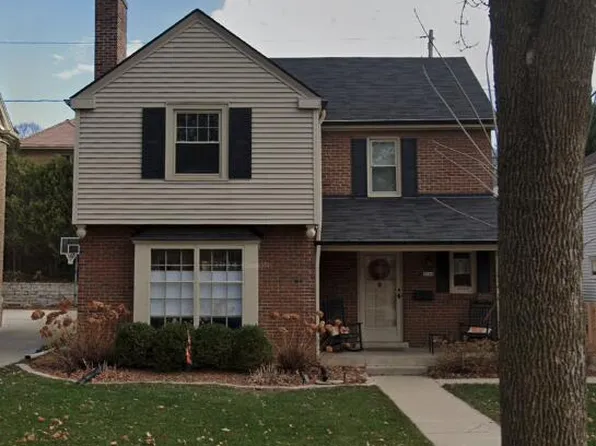 4766 North Woodburn STREET, Whitefish Bay, WI 53211