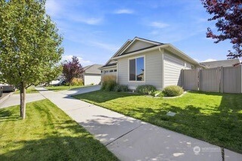 3rd image of 2584 Clark Ridge Dr