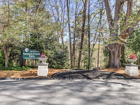 2nd image of 1921 Walthall Dr NW