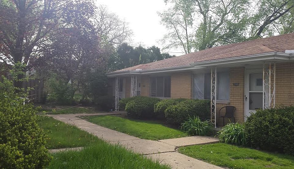 1st image of 3908 N Sheridan Knolls Ct