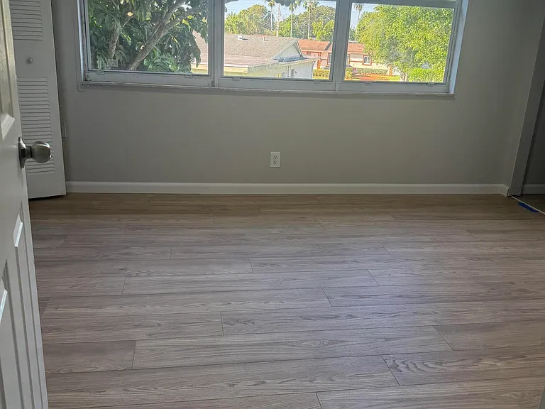 1358 Silverado — Photo 17