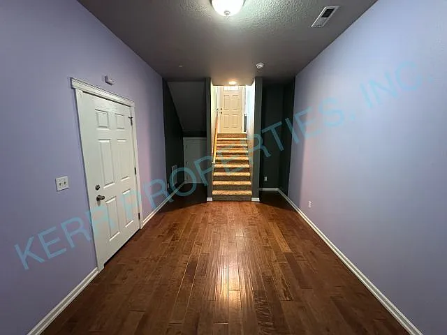 512 SE Espinosa St — Photo 23
