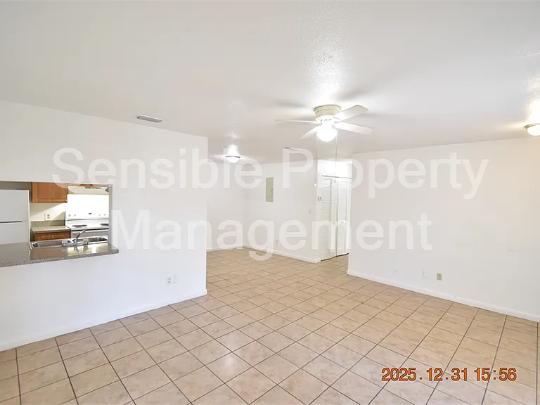 6618 N Church Ave #D — Photo 7