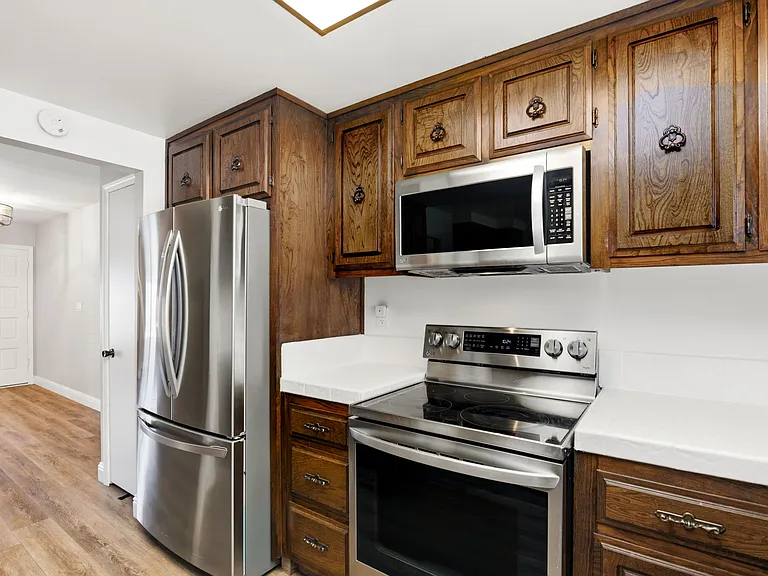 157 Regency Dr — Photo 12