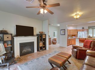 440 W Deerwood Ln, Green Valley, AZ 85614