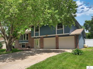 1031 S 216th St, Elkhorn, NE 68022