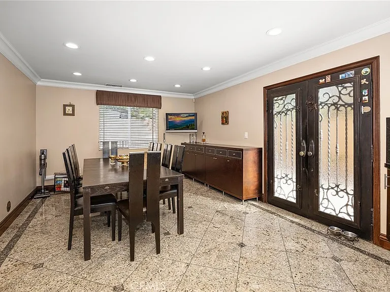 10610 Oak Tree Way — Photo 15