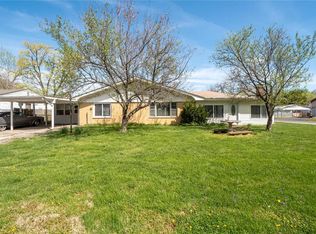 601 Ardmore Dr, Belleville, IL