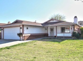 43007 Bloomingpark St, Lancaster, CA 93536