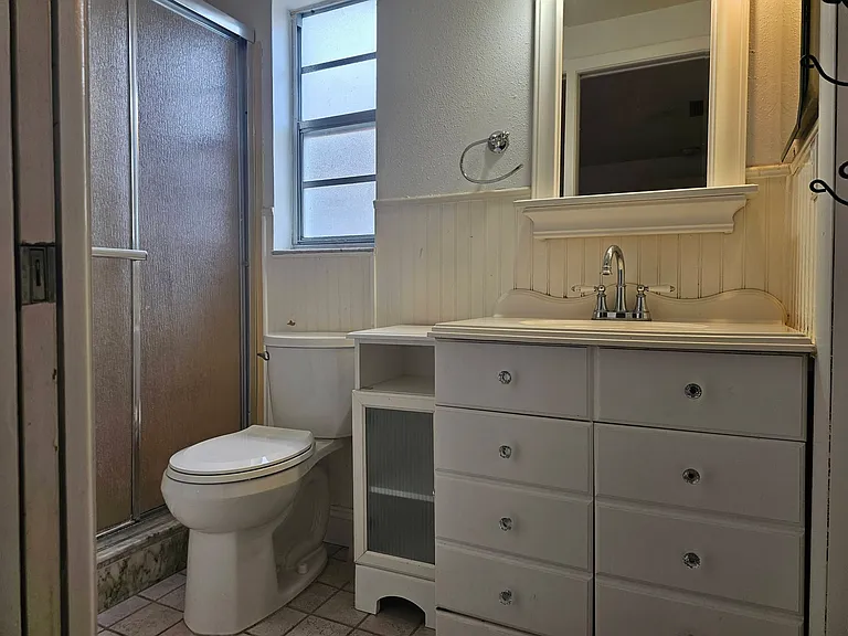 2065 Whitney Dr — Photo 13