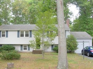 351 Old Town Way, Hanover, MA 02339