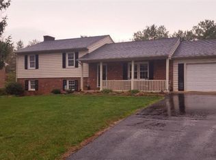 106 Village Rd, Lynchburg, VA 24502