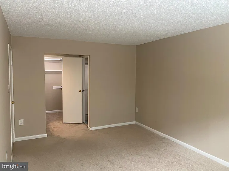 11723 Karbon Hill Ct #T3 — Photo 22