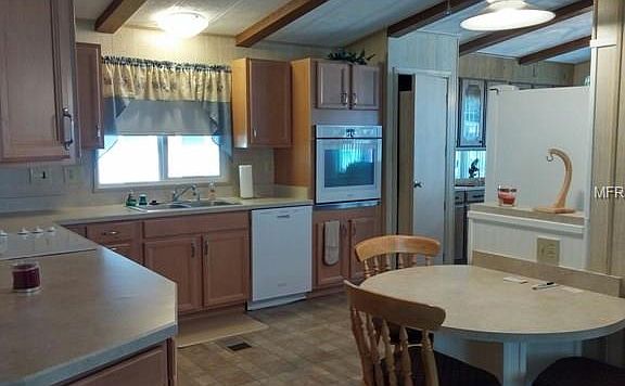2nd image of 254 Pinewood Dr