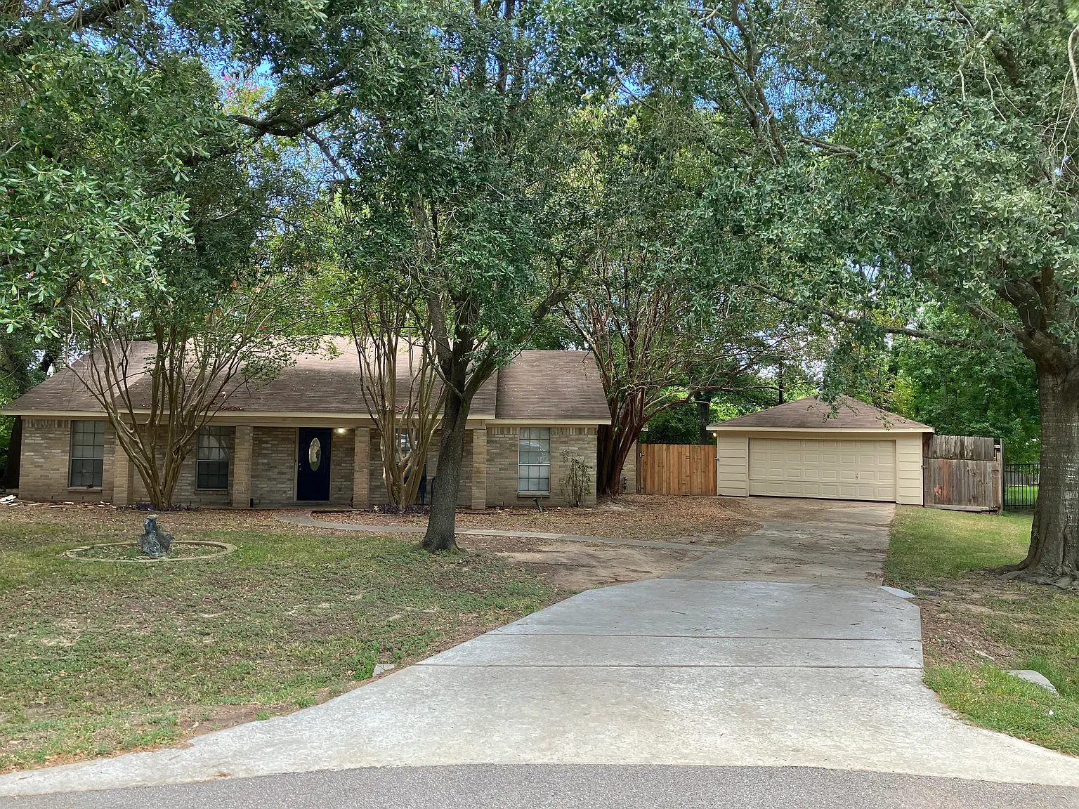 3 bed, 1913 sqft, $1,700 — Photo 1