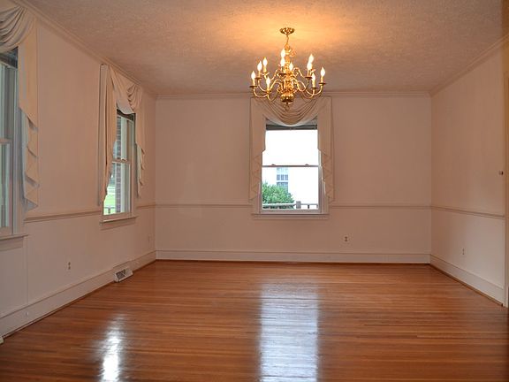 5th image of 4100 Westover Dr