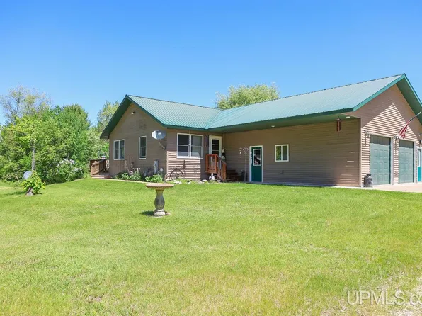 W4136 Us Highway 2, Vulcan, MI 49892