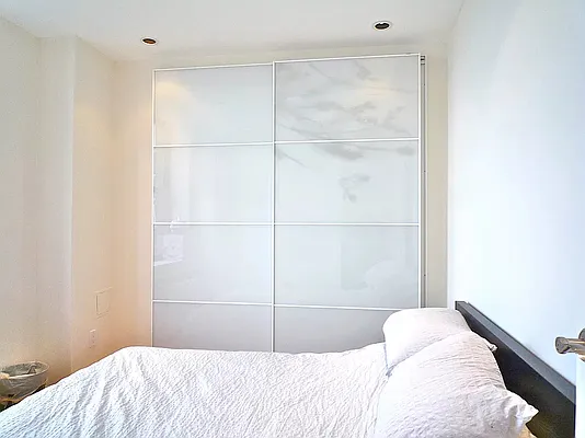 Rented by New York Residence | media 23