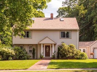861 Salem St, Lynnfield, MA 01940