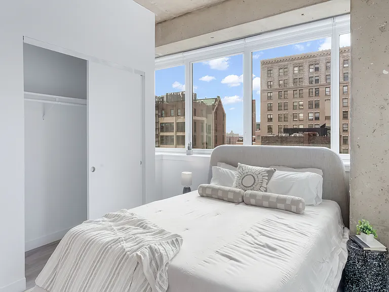 The Mercer — Photo 36