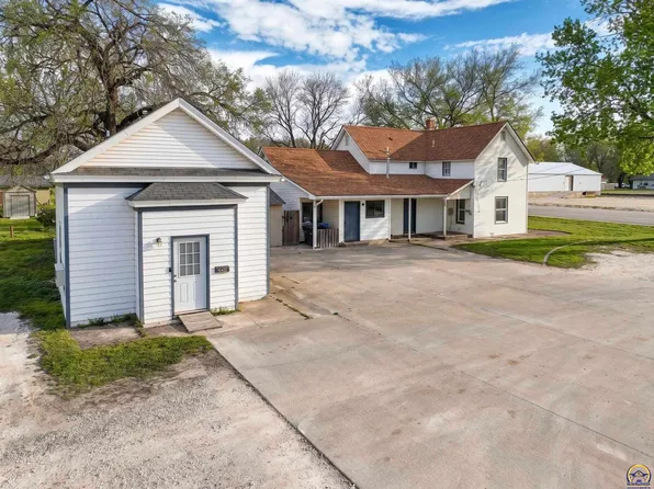 802 W Bertrand St, Saint Marys, KS 66536