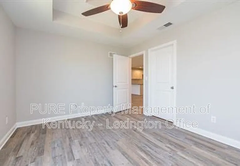 727 Leeward Ct — Photo 17