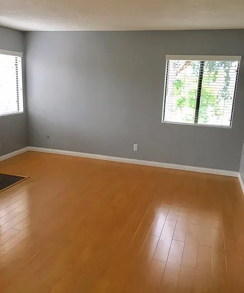 Living room photo 3