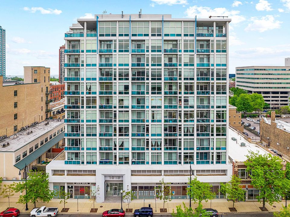1st image of 1819 S Michigan Ave #1005A