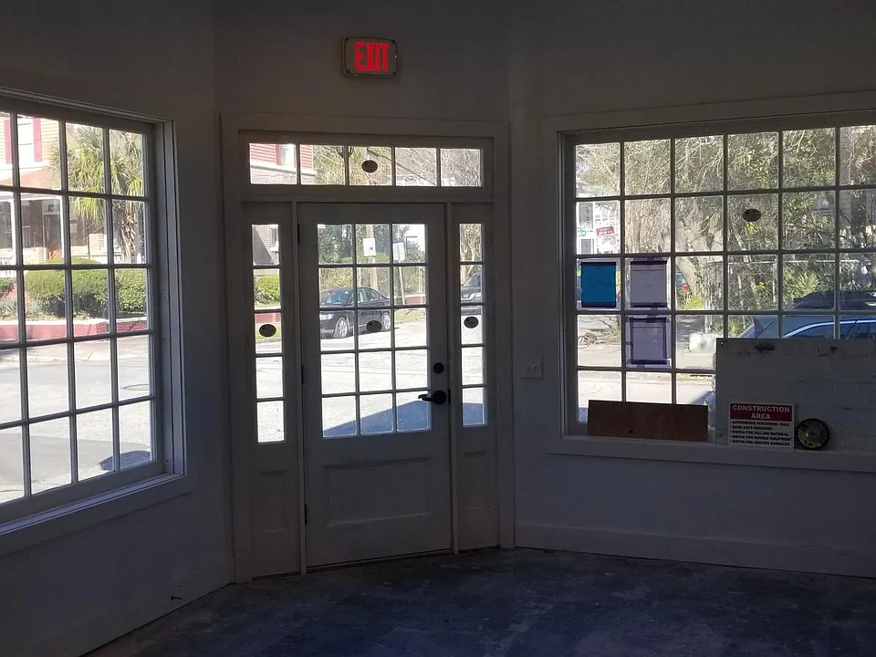 Building Photo 3