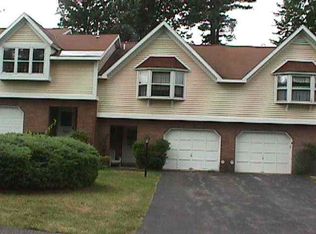 4021 Chaucer Pl, Guilderland, NY 12084