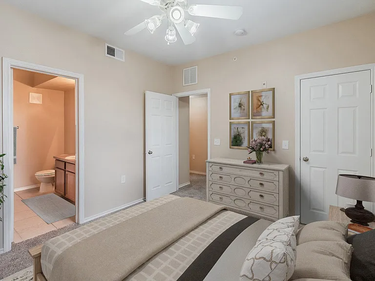 Rosemont at Mayfield Villas — Photo 11