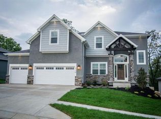 13673 Prairie Creek Pl, Parkville, MO 64152