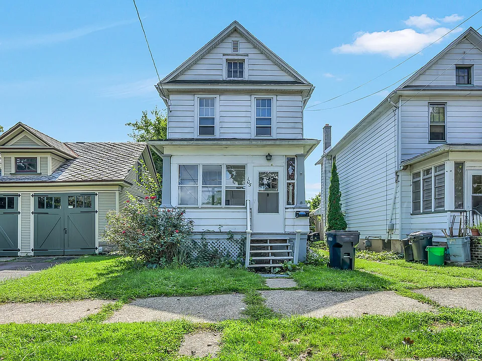 105 Spring St