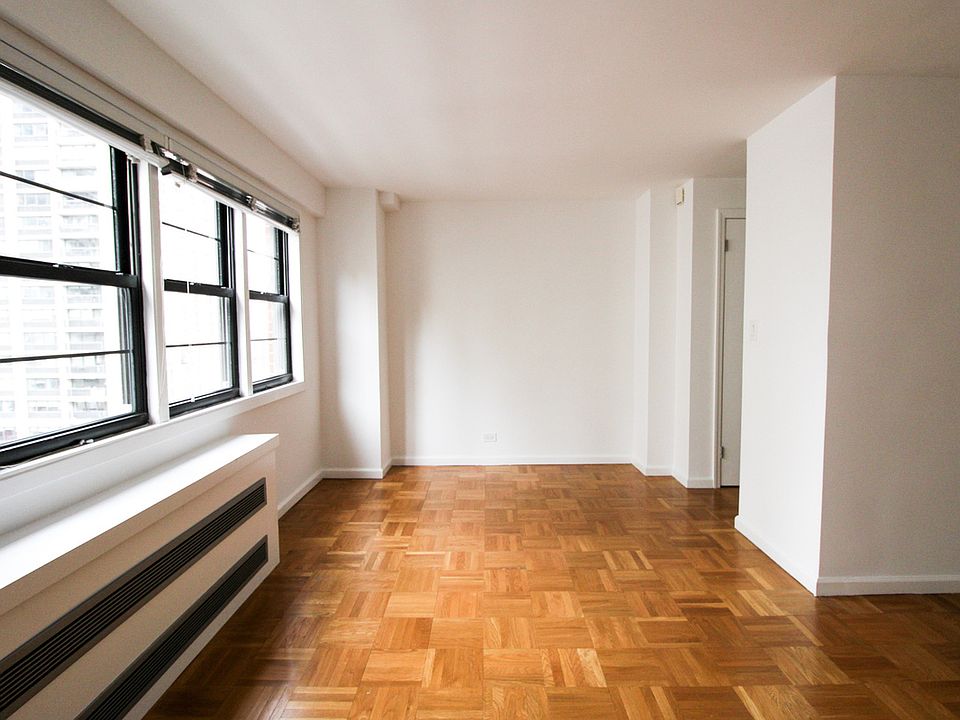 1st image of 320 E 58th St APT 10D