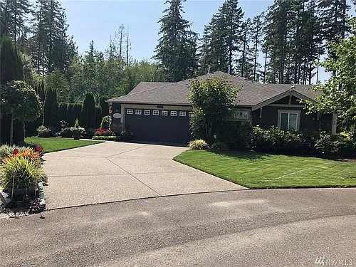 4786 Strathmore Cir SW Photo 1