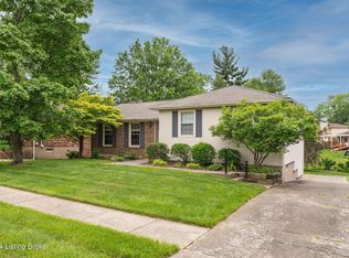 9218 Willowwood Way, Jeffersontown, KY 40299