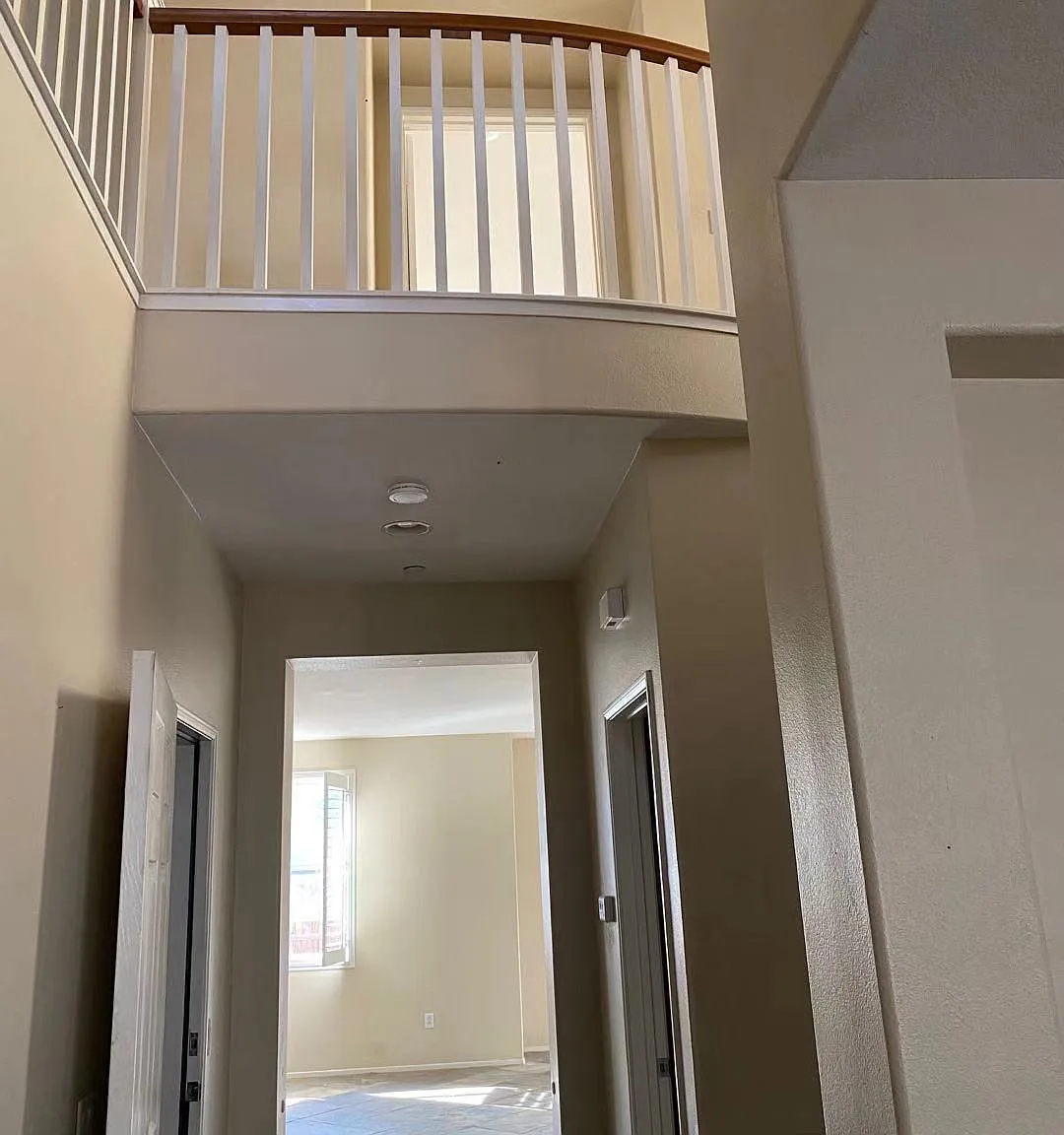 73 Sunflower St — Photo 2