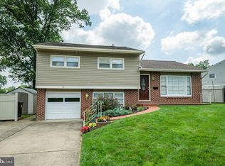 9 Rita Rd, Yardley, PA 19067